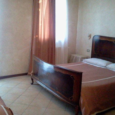 Agriturismo Cascina Gilli Spino d'Adda Buitenkant foto